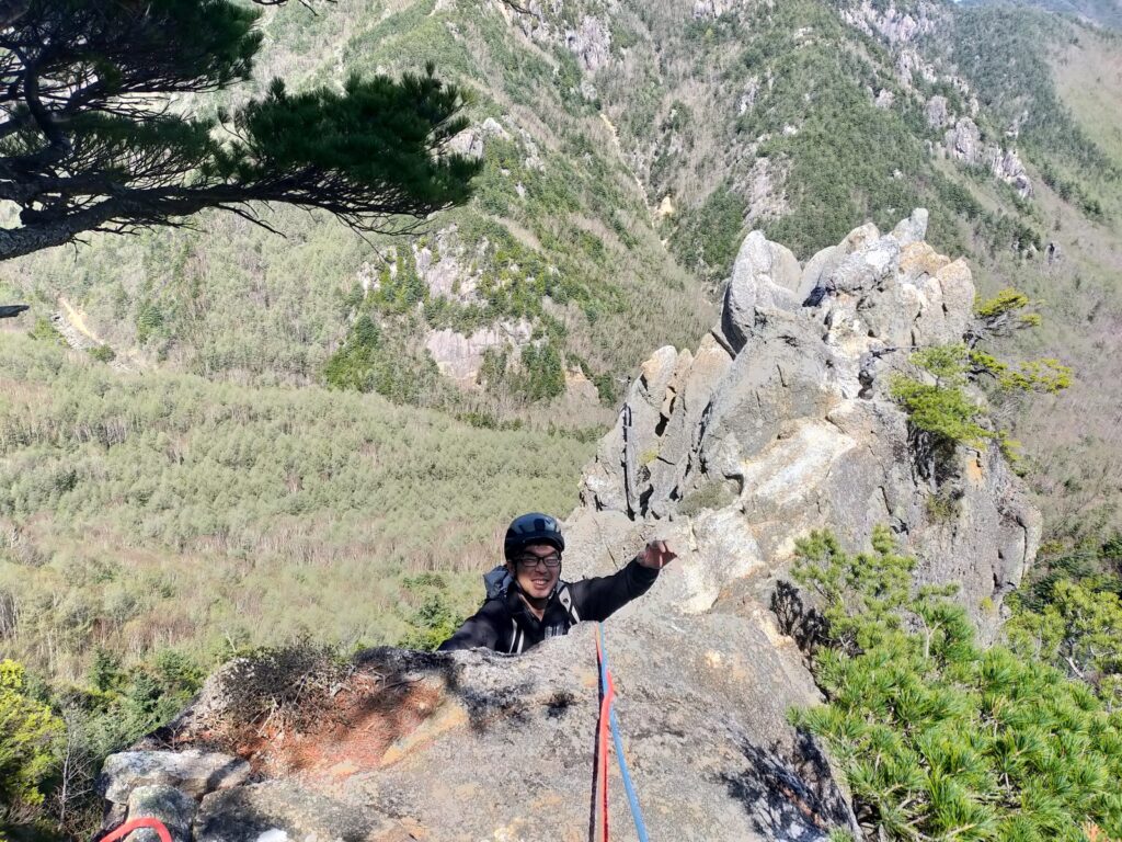 Ridge traverse Eboshi Rock alpine exposure Ogawayama
