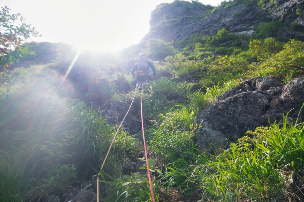 "Final pitch of Central Buttress starting from grassy concave section, Mt. Tanigawa"