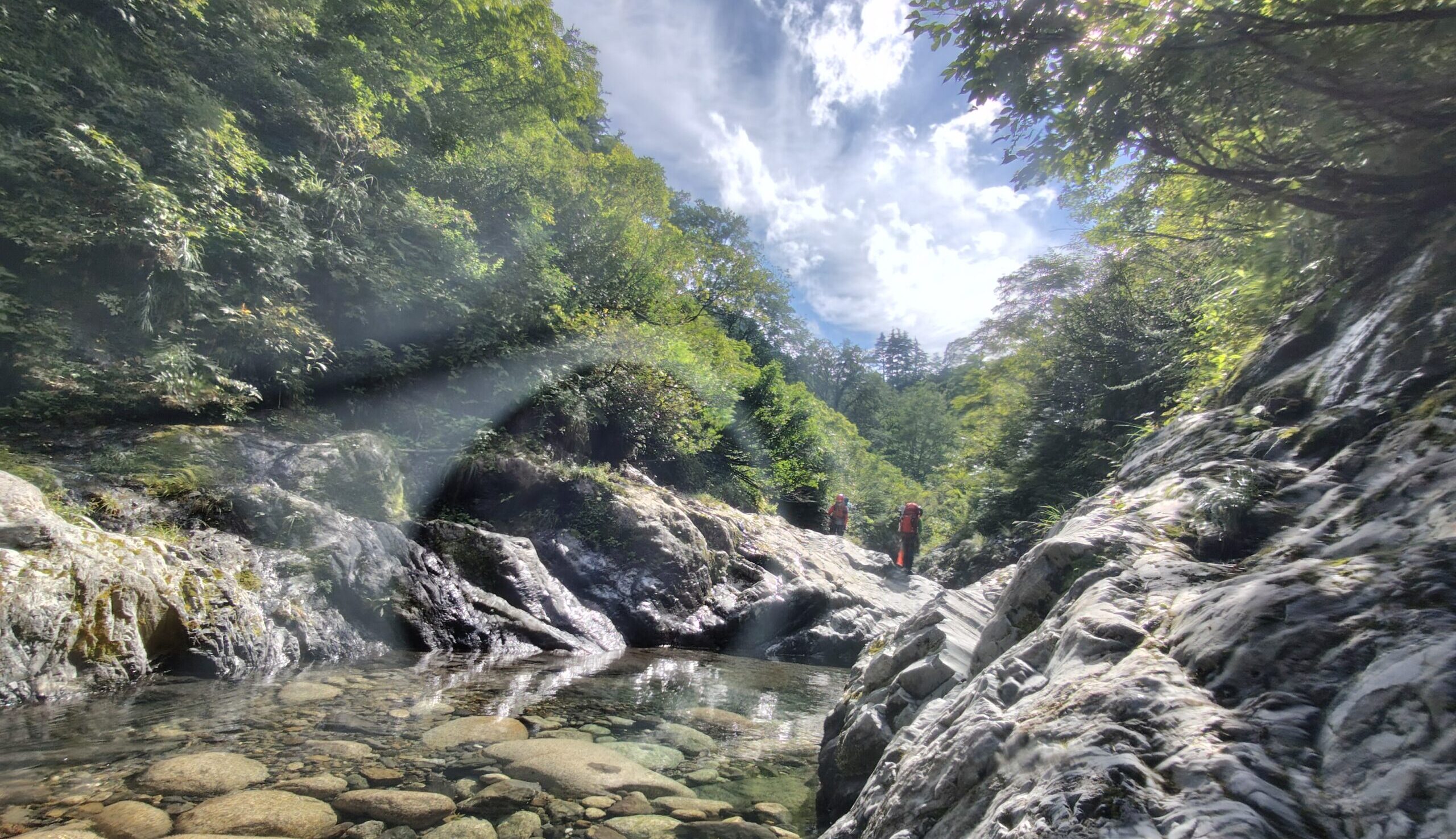 【山岳紀行】楢ノ木沢鴨沢 ー 予期せぬ三夜の彷徨